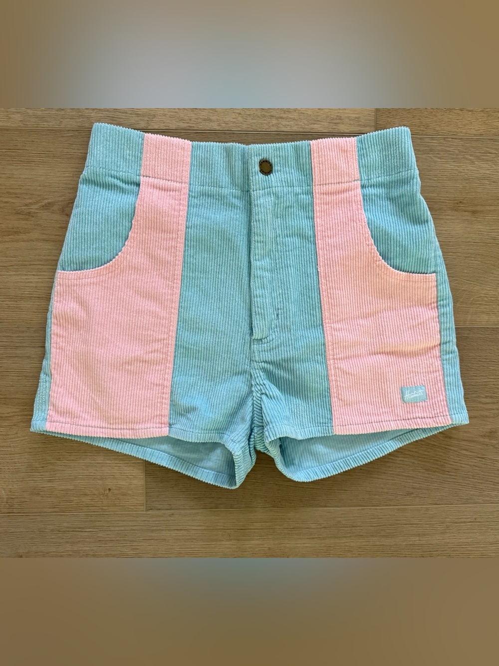 Hammies Women’s Corduroy Shorts Size 30 Powder Blue Pink NWT